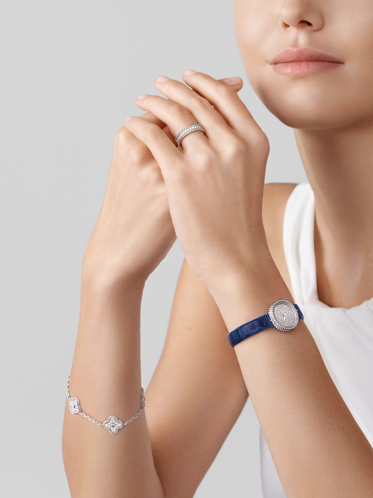 Pulsera Trébol Plata y Blanco