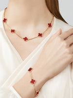 Pulsera Trébol Dorada y Rojo