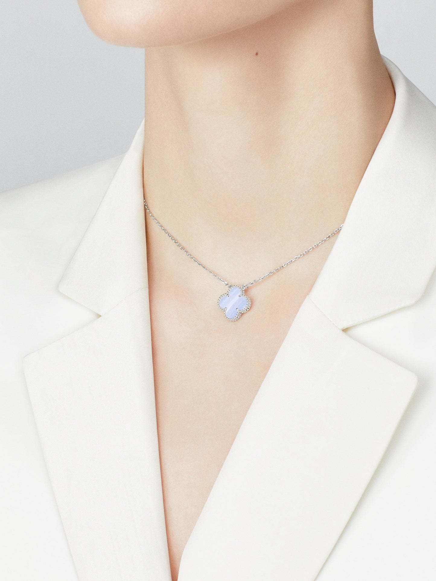 Collar Trébol Violeta